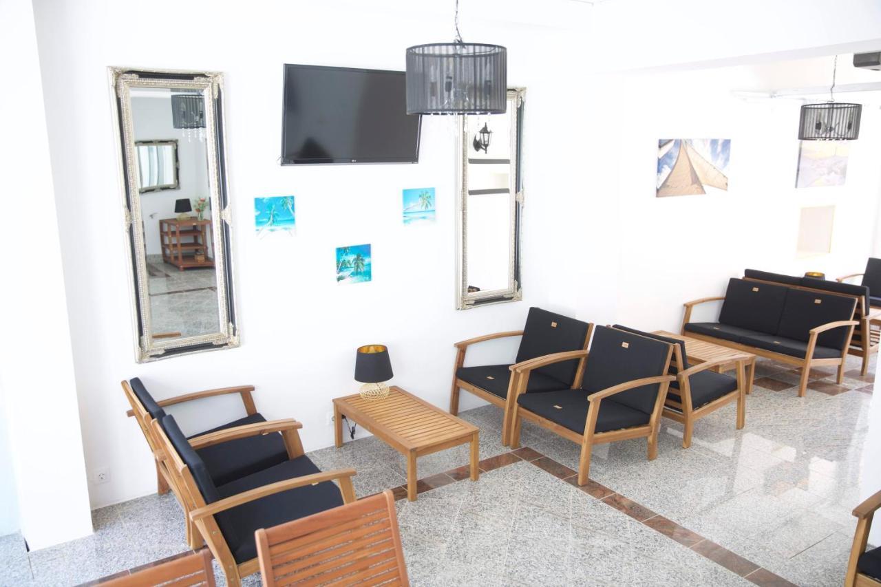 Villa Mit Whirlpool Fuer 32 Per Crikvenica Exterior foto